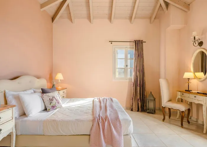 Villa Nikolas By Vintage Travel