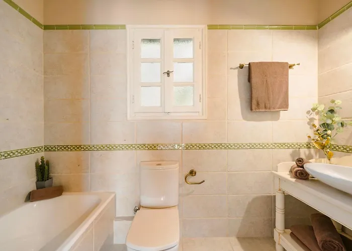 Nikolas By Vintage Travel Φισκάρδο