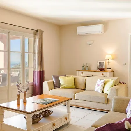 Villa Nikolas By Vintage Travel